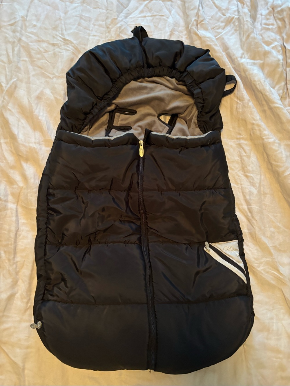 JJ Cole Collections Polar Bundleme / Black / Ages 0-4 / Extendable